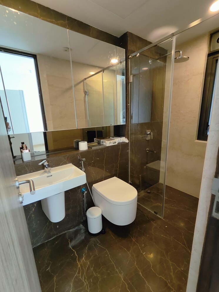 Team Area, lodha-the-park 2 Bedroom 899 Sq.Ft. Apartment In Worli Mumbai 8998471