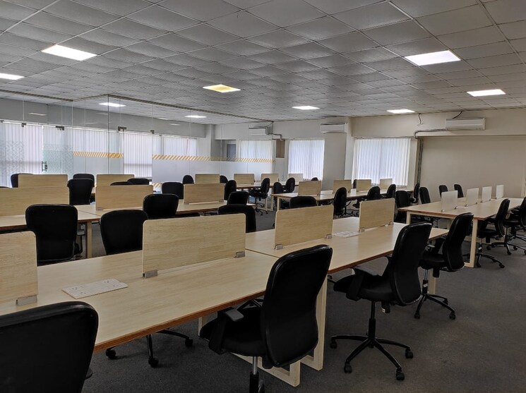 Team Area, palasia square Commercial Office Space 1975 Sq.Ft. In Palasia Square Indore 8998475