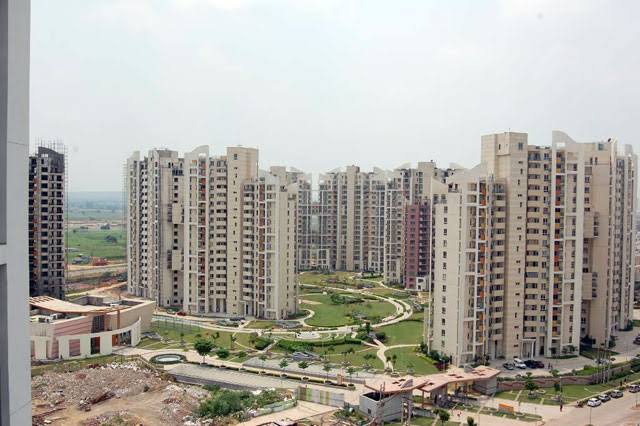 3 BHK + Servant Room 2531 Sq.Ft. Apartment in Unitech The Close South