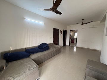 Bedroom in 3 BHK Builder Floor at BPTP District Phase 2, Sector 84 – for Rent