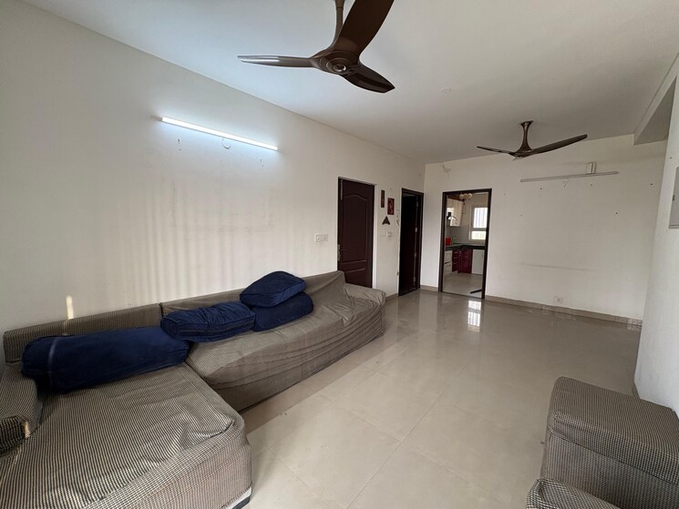 Bedroom, bptp-district-phase-2 3 Bedroom 250 Sq.Yd. Builder Floor In Sector 84 Faridabad 8998542