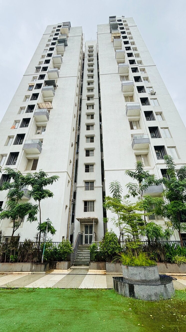Exterior View, vilas-javdekar-yashwin-encore 3 Bedroom 1100 Sq.Ft. Apartment In Wakad Pune 8998595
