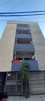 2 BHK + Extra Room 800 Sq.Ft. Builder Floor in Sai Apartments 