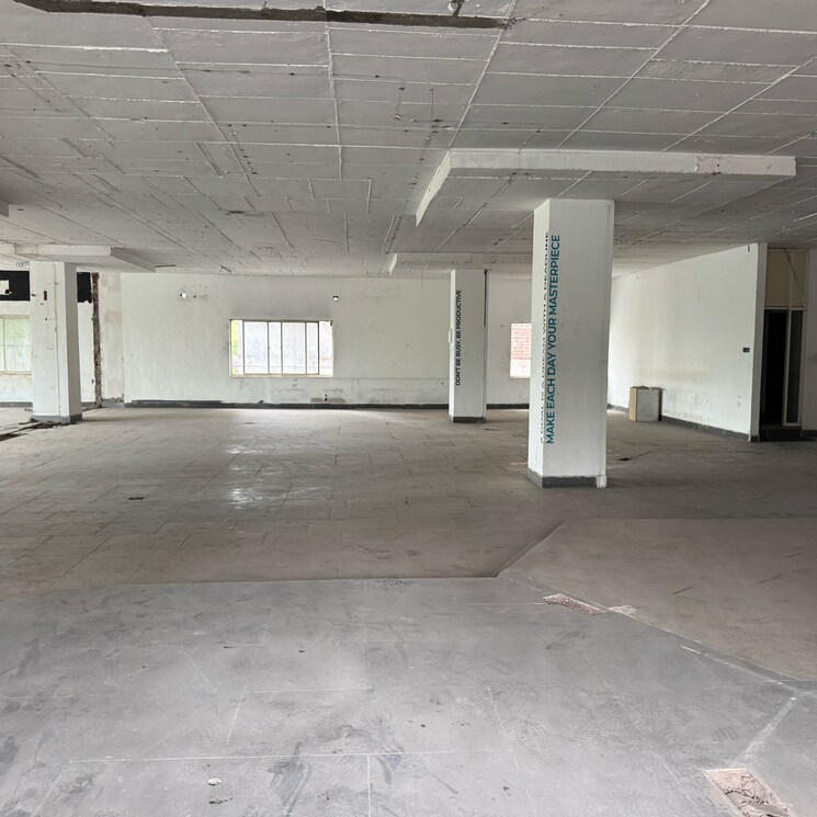  Parking, banjara hills Commercial Shop 25000 Sq.Ft. In Banjara Hills Hyderabad 8998619