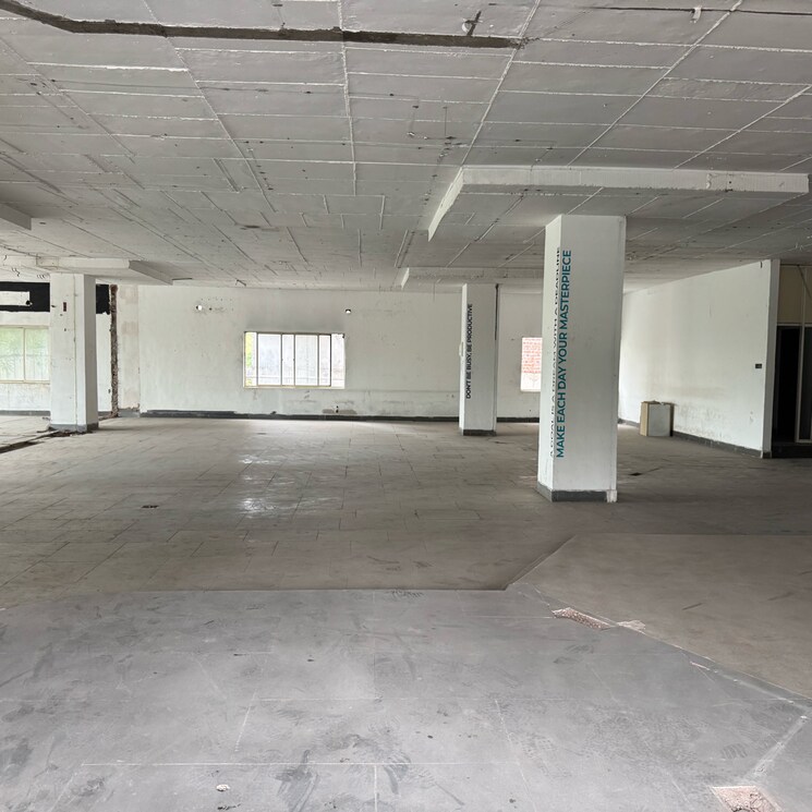  Parking, banjara hills Commercial Shop 25000 Sq.Ft. In Banjara Hills Hyderabad 8998619