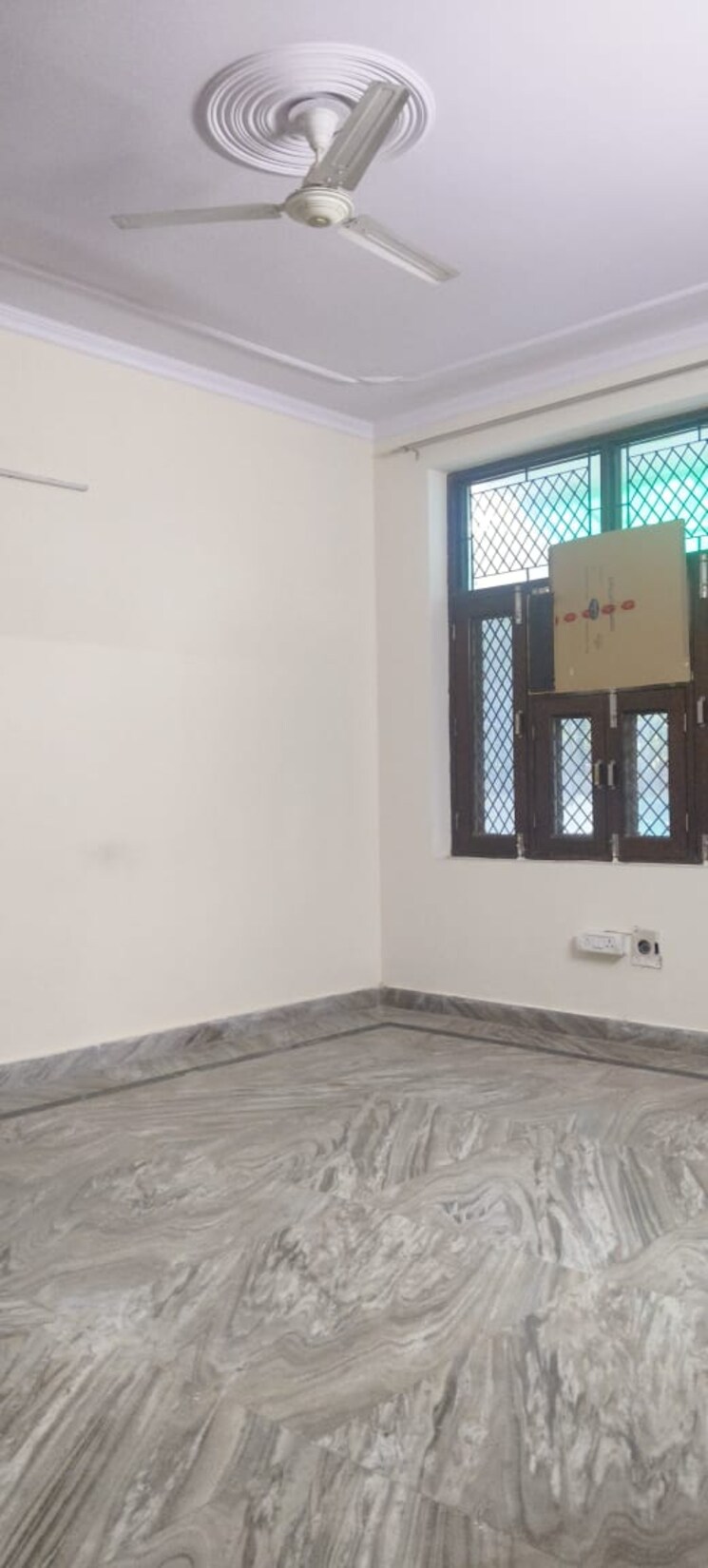 Room, huda-cghs 3 Bedroom 300 Sq.Yd. Builder Floor In Sector 56 Gurgaon 8998674