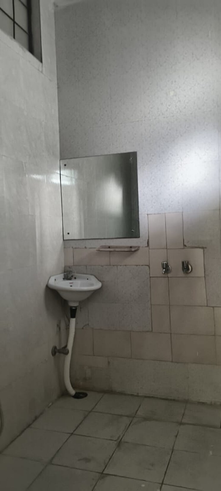 Bathroom, huda-cghs 3 Bedroom 300 Sq.Yd. Builder Floor In Sector 56 Gurgaon 8998674
