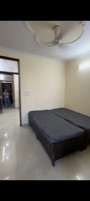 1 BHK Apartment For Rent in West Patel Nagar