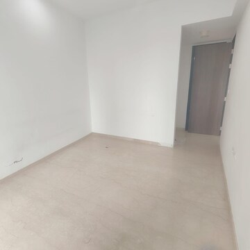 Room in 2 BHK Apartment at Lodha Kiara, Worli – for Rent