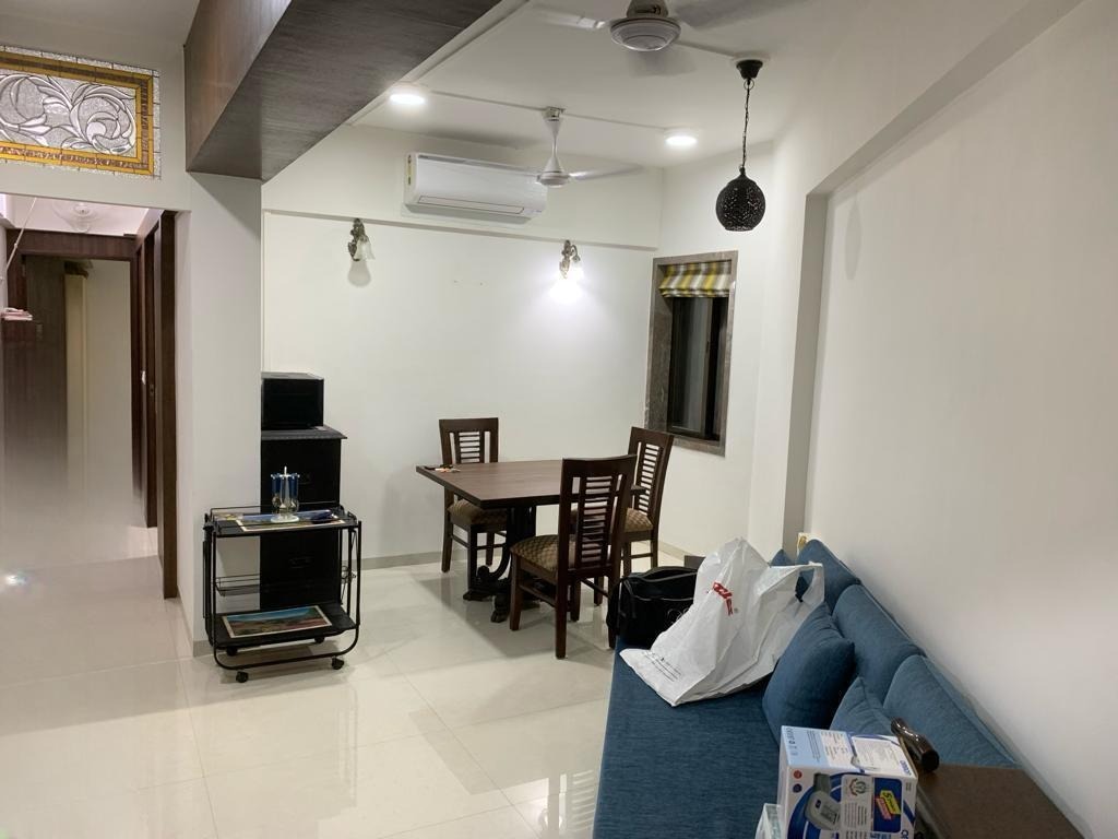 2 BHK + Servant Room Apartment For Rent in Malabar Hills