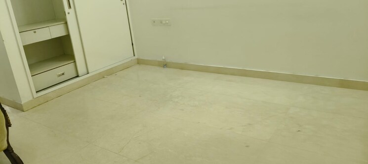 Room, shivalik colony 3.5 Bedroom 1800 Sq.Ft. Builder Floor In Shivalik Colony Delhi 8998831