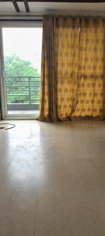 Room in 3.5 BHK Builder Floor at Shivalik Colony – for Rent