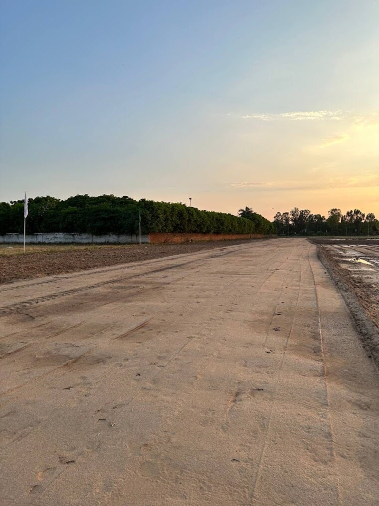 undefined, dera bassi  100 Sq.Yd. Plot In Dera Bassi Mohali 8998850