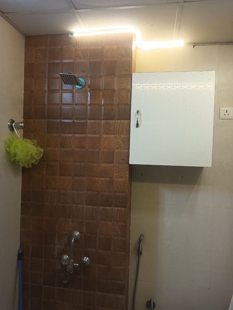 Attached Bathroom, mansarovar 3 Bedroom 1350 Sq.Ft. Apartment In Mansarovar Jaipur 8998876