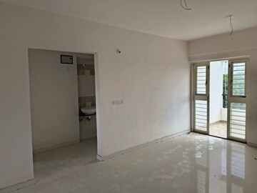 Room in 2 BHK Apartment at Nakshtra CHS Chinchwad, Chinchwad – for Rent