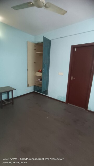 Room in 3 BHK Apartment at BPTP Park 81, Sector 81 – for Rent
