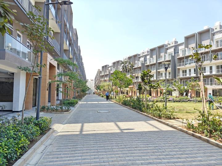 3 BHK + Servant Room Builder Floor For Sale in Smart World Orchard