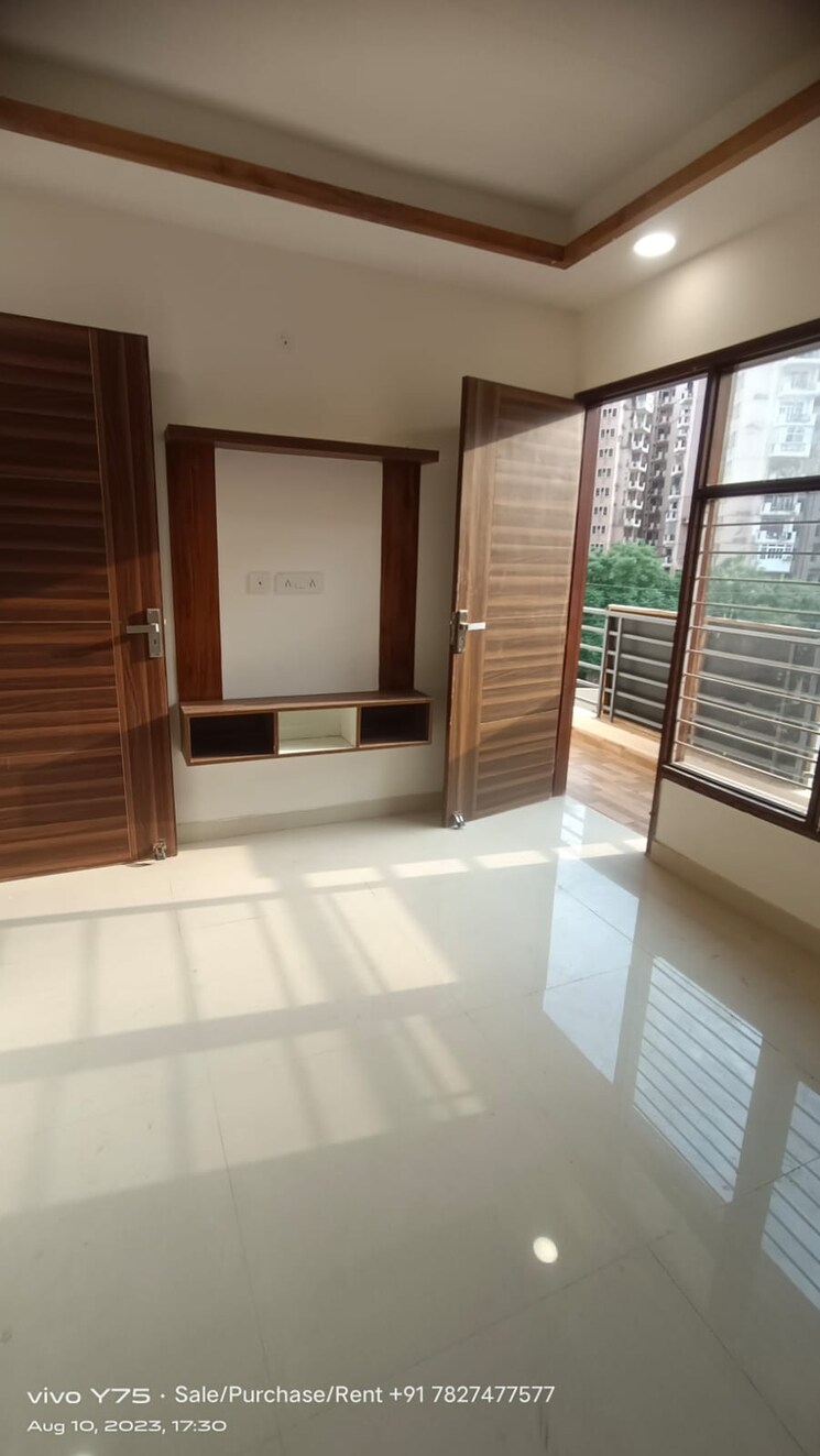 Room, rps-palm-drive 2 Bedroom 125 Sq.Yd. Builder Floor In Sector 88 Faridabad 8998929