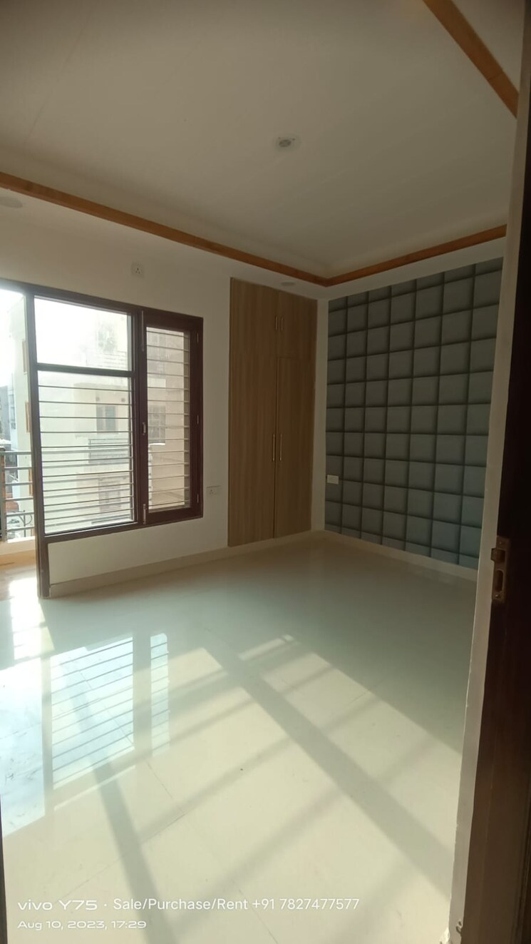 Room, rps-palm-drive 2 Bedroom 125 Sq.Yd. Builder Floor In Sector 88 Faridabad 8998929