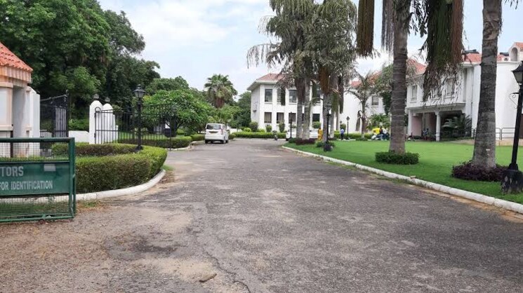 Exterior View, kohli-one-malibu-town 4 Bedroom 500 Sq.Yd. Builder Floor In Sector 47 Gurgaon 8998954