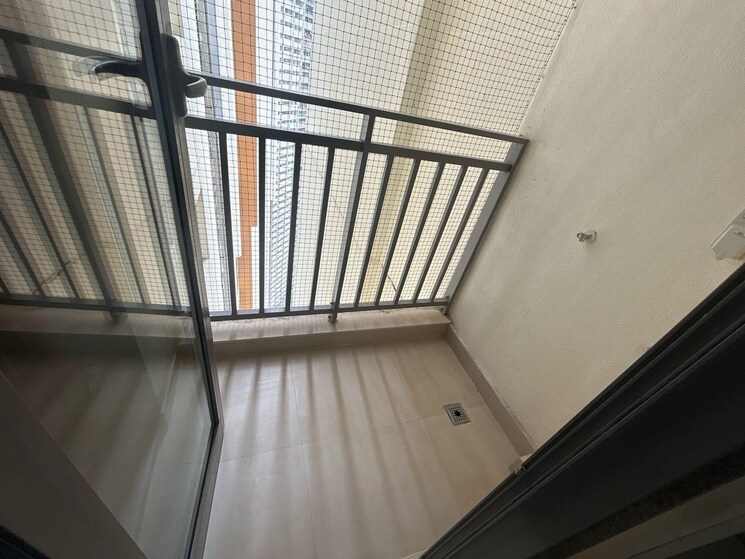 Balcony, piramal-mahalaxmi 2 Bedroom 800 Sq.Ft. Apartment In Mahalaxmi Mumbai 8998961