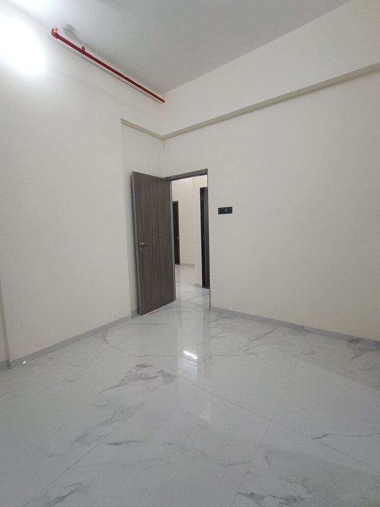 Room, ic colony 2 Bedroom 680 Sq.Ft. Apartment In Ic Colony Mumbai 8999001