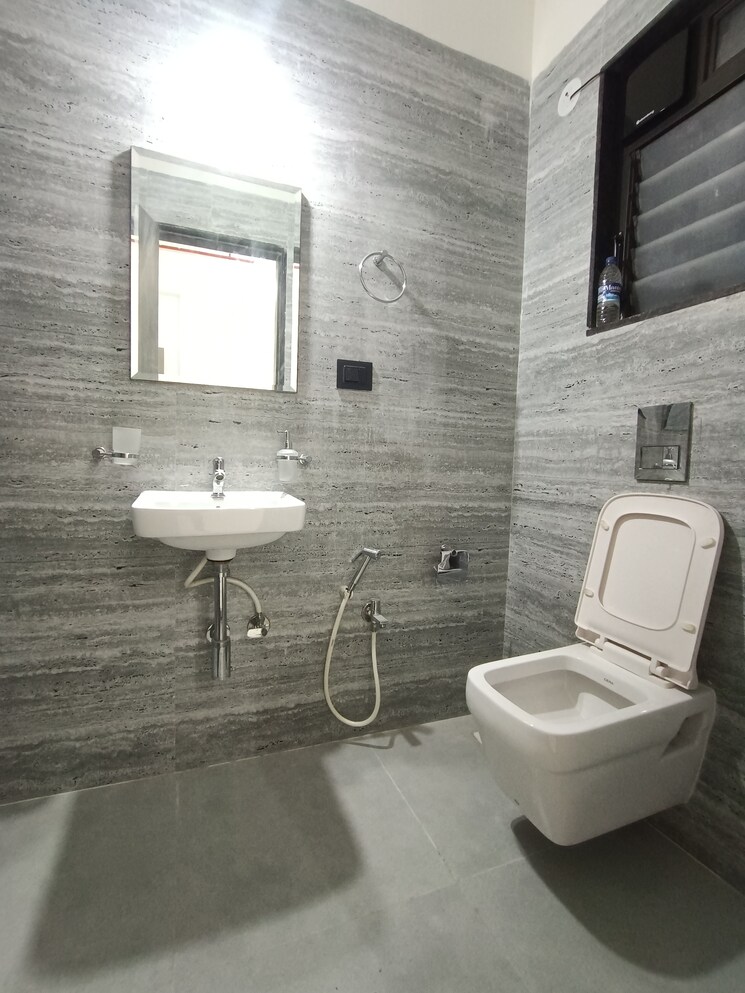 Attached Bathroom, ic colony 2 Bedroom 680 Sq.Ft. Apartment In Ic Colony Mumbai 8999001