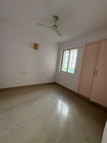Room in 3 BHK Apartment at 3C Lotus Zing, Sector 168 – for Rent
