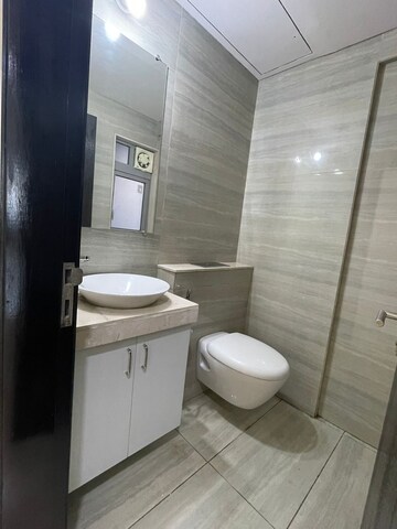 Bathroom in 3 BHK Apartment at Oberoi Exquisite Goregaon, Goregaon East – for Rent