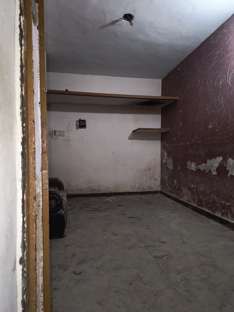 Room, badarpur 1 Bedroom 550 Sq.Ft. Apartment In Badarpur Delhi 8999028
