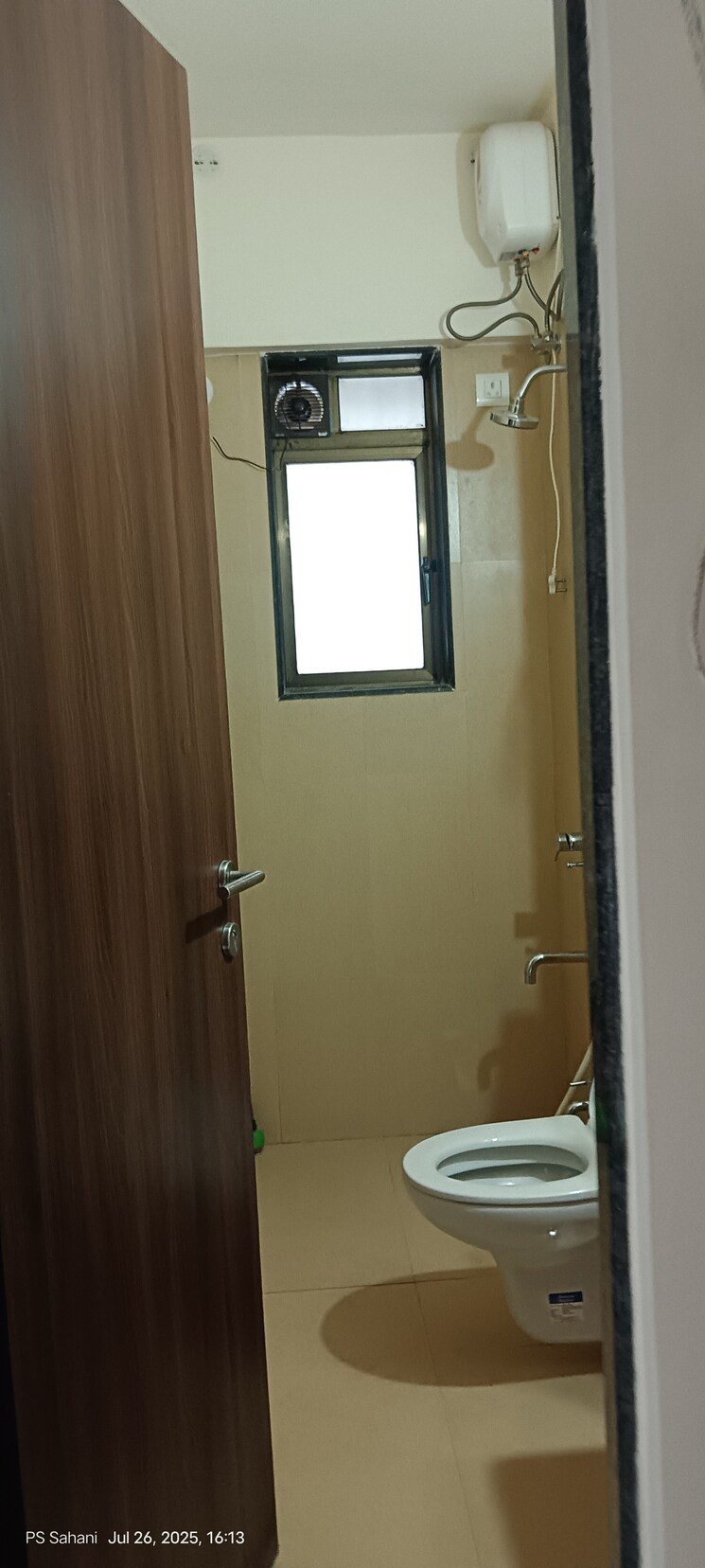 Bathroom, runwal-sanctuary 2.5 Bedroom 819 Sq.Ft. Apartment In Mulund West Mumbai 8999050