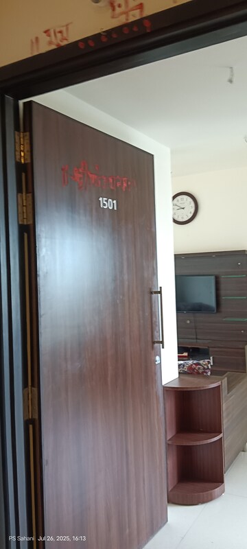Furnished Amenities in 2.5 BHK Apartment at Runwal Sanctuary, Mulund West – for Rent