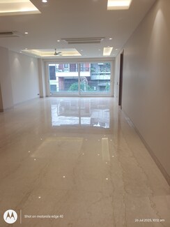4 BHK + Extra Room Builder Floor For Sale in Navjeevan Vihar