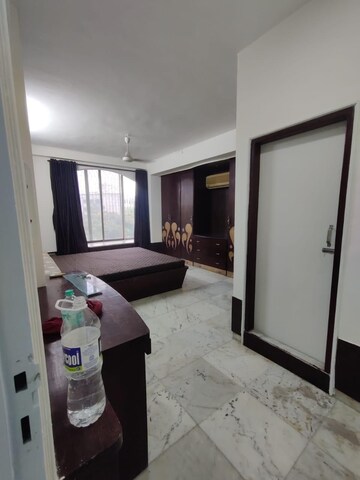 Room in  Pg at Santacruz East – for Rent