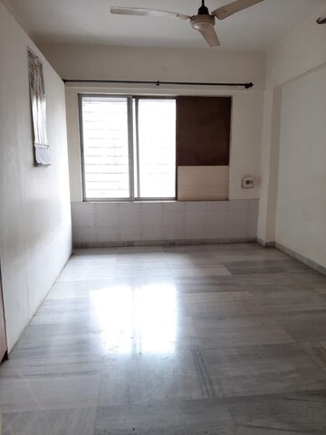 Room in 2 BHK Apartment at Chawla Plaza, Cbd Belapur Sector 11 – for Sale