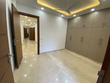 Room in 1 BHK Builder Floor at Greater Kailash I – for Rent