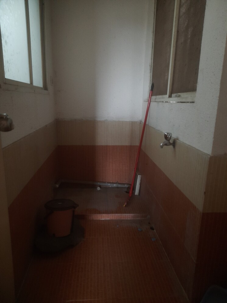 Washroom, anandtara-sayajiraje-avenue 2 Bedroom 850 Sq.Ft. Apartment In Mundhwa Pune 8999144