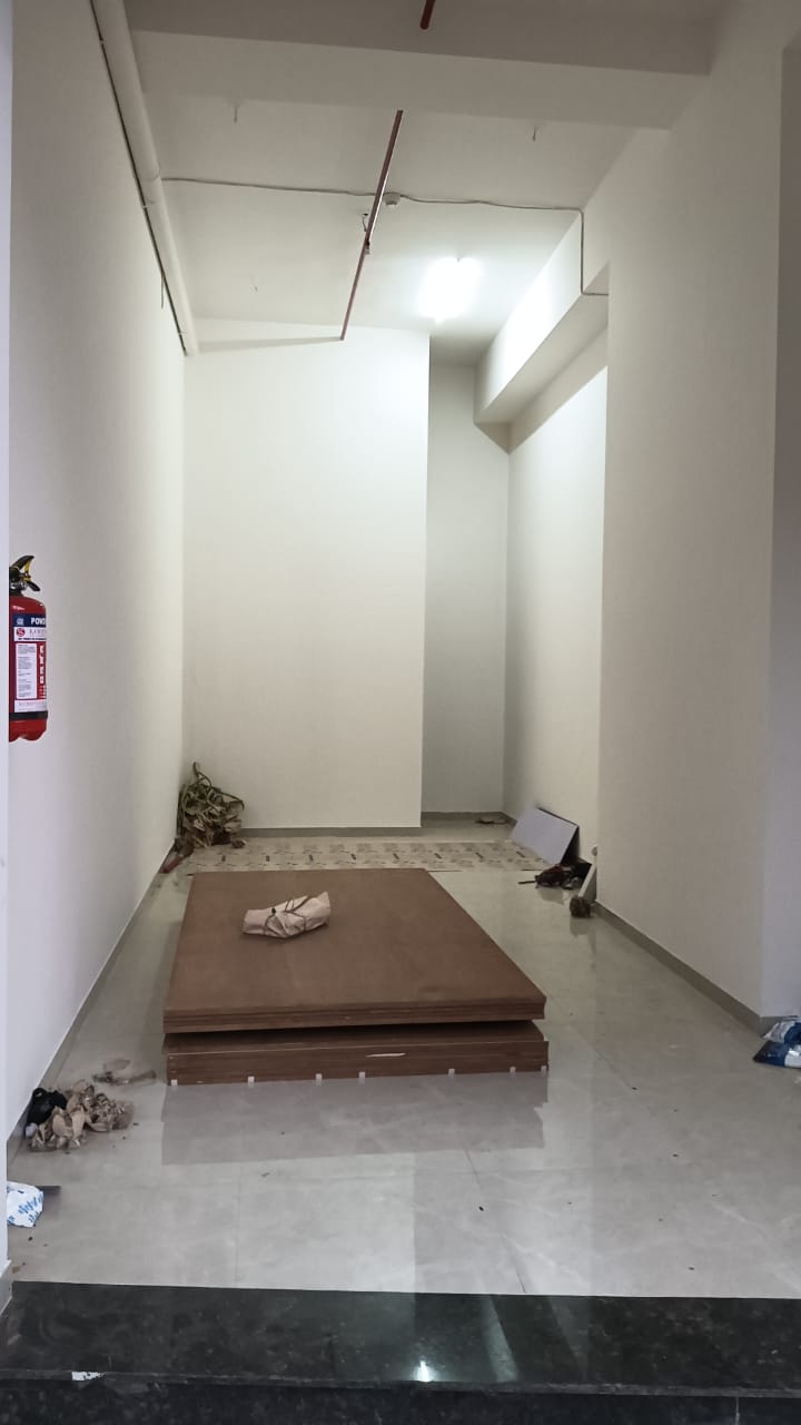 Retail Shop For Rent in Modis Rashmi Square