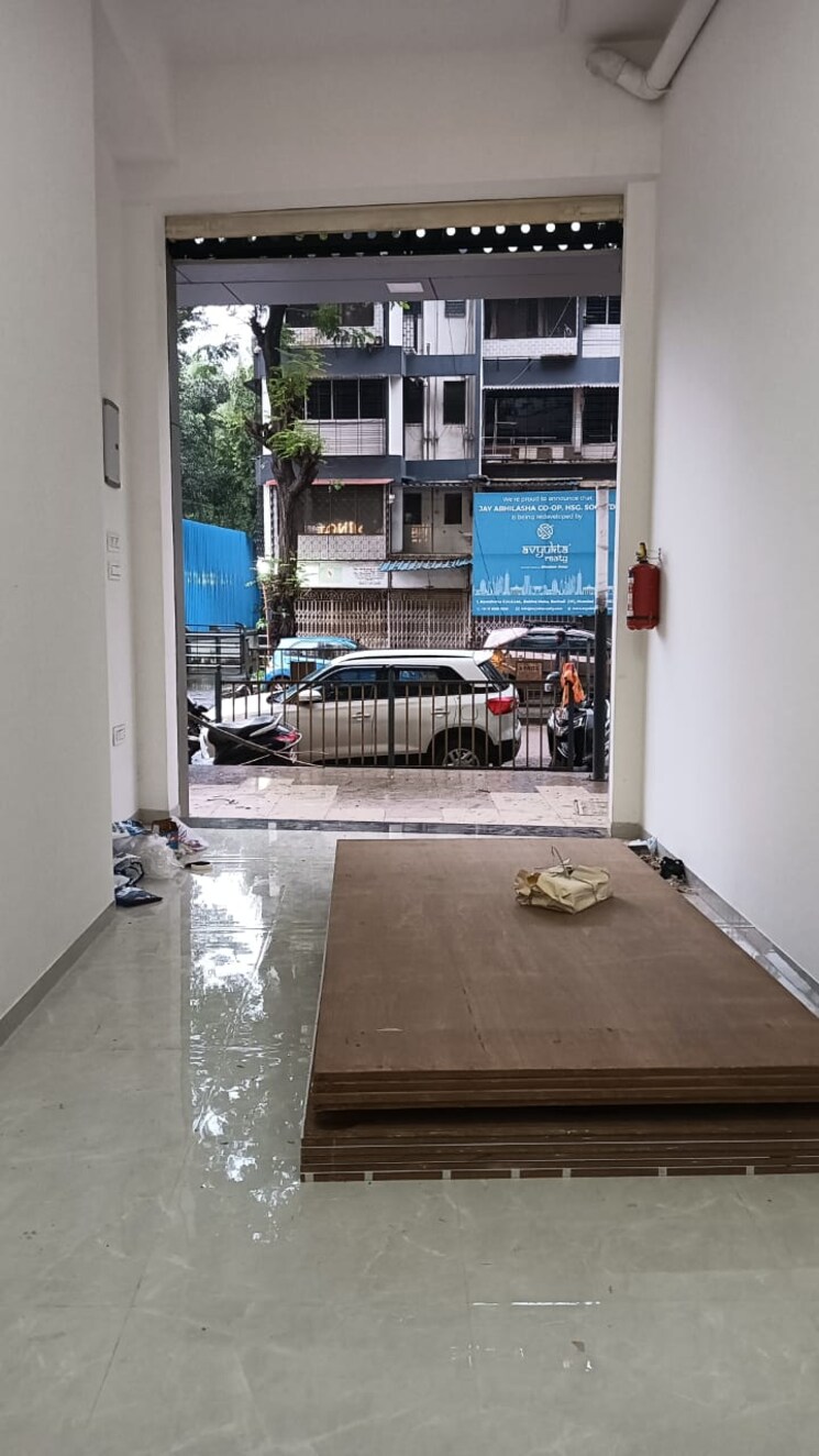 Balcony, modis-rashmi-square Commercial Shop 240 Sq.Ft. In Borivali West Mumbai 8999158