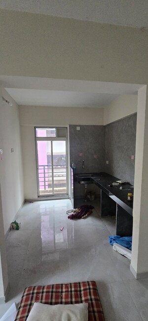 Furnished Amenities in 1.5 BHK Apartment at Bhaskar Colony – for Sale