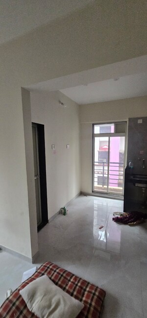 Furnished Amenities in 1.5 BHK Apartment at Bhaskar Colony – for Sale