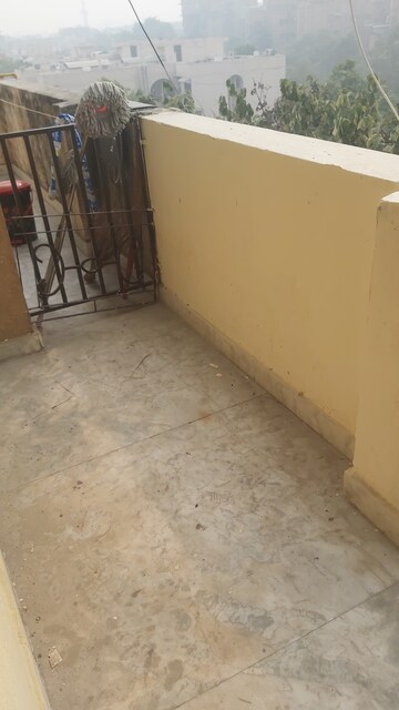Balcony in 2.5 BHK Builder Floor at Mayur Vihar – for Rent