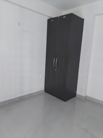 Furnished Amenities in 3 BHK Apartment at Amolik Sankalp, Sector 85 – for Rent