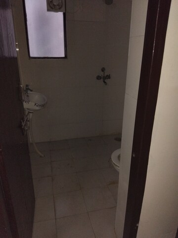 Furnished Amenities in 3 BHK Apartment at Amolik Sankalp, Sector 85 – for Rent