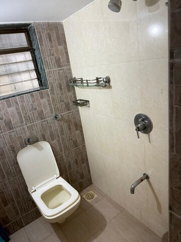 Master Bedroom in 2 BHK Apartment at Devansh Villa, Bandra West – for Rent