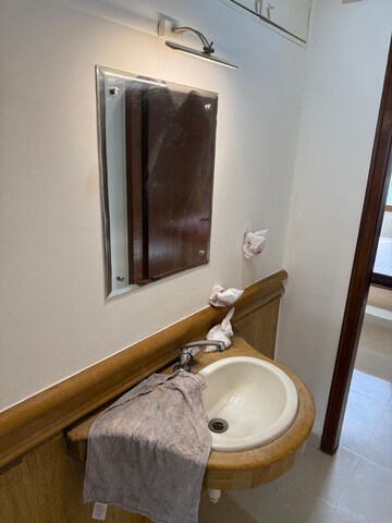 Furnished Amenities in 2 BHK Apartment at Pranay Classic Apartment, Bandra West – for Rent