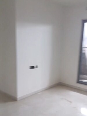 Room in 3 BHK Apartment at Nalasopara West – for Sale