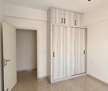 Room in 3 BHK Apartment at Tata Gurgaon Gateway, Sector 112 – for Rent