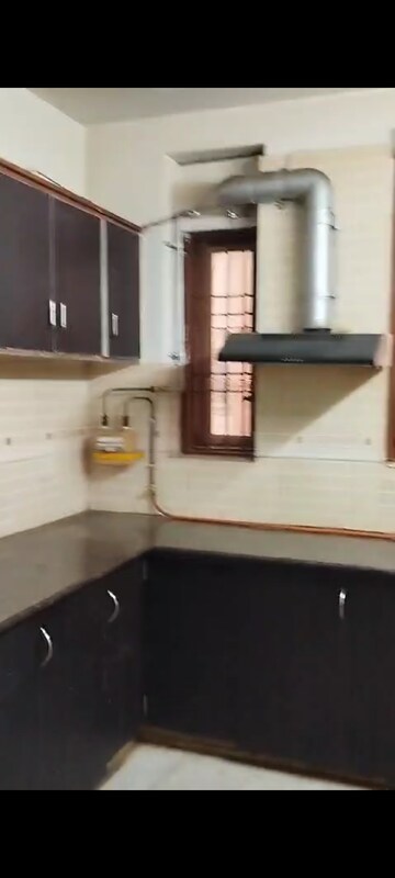 Kitchen in 3 BHK Builder Floor at Rohini Sector 7 – for Rent