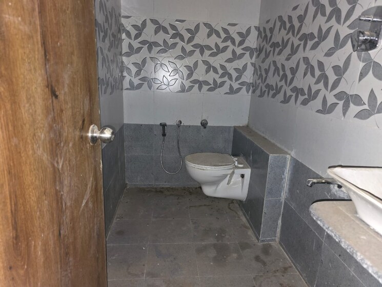 Attached Bathroom, harni 2 Bedroom 720 Sq.Ft. Apartment In Harni Vadodara 8999258